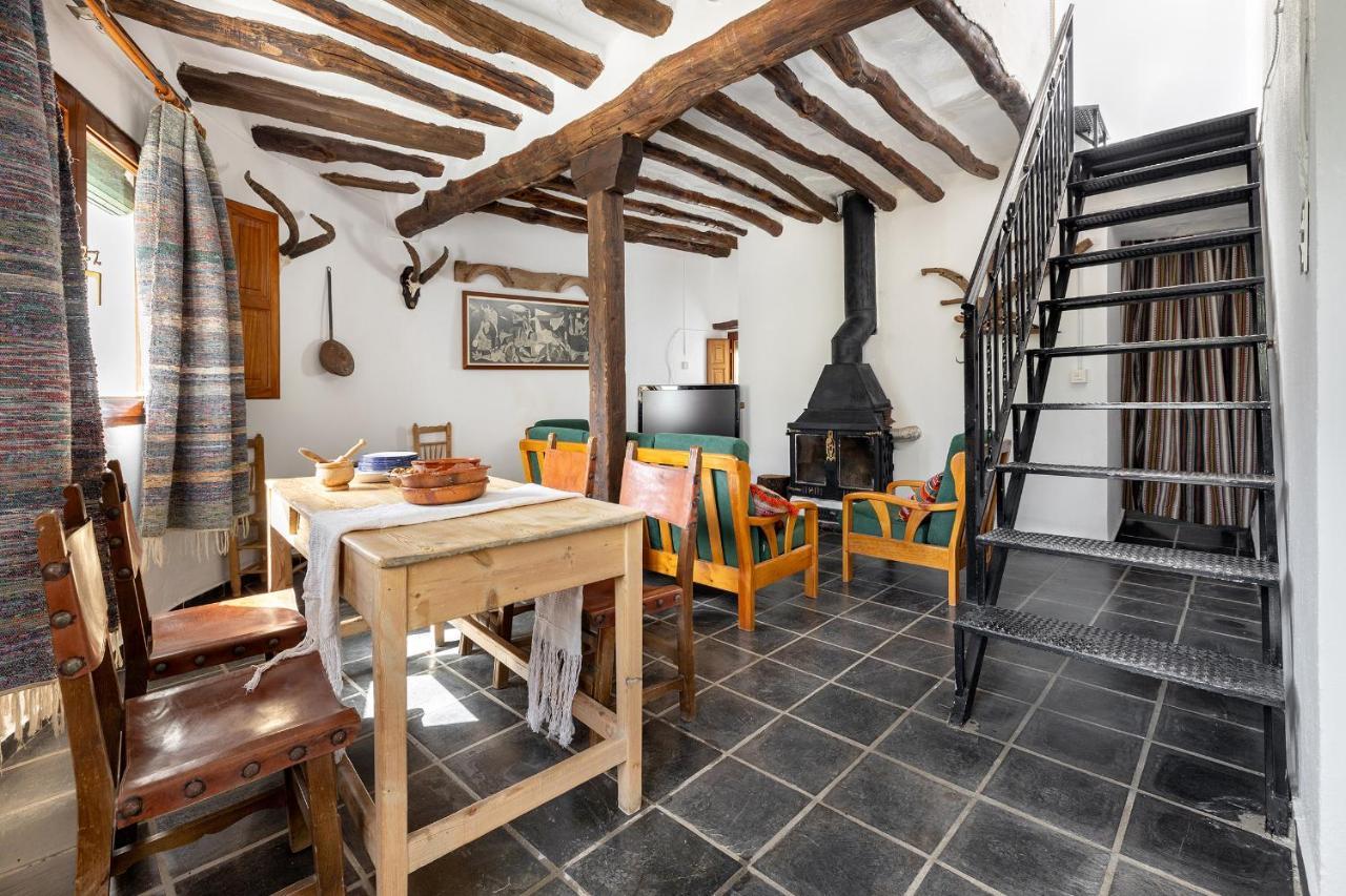 Casa Rural El Fuerte De Atabuey Тревелес Экстерьер фото