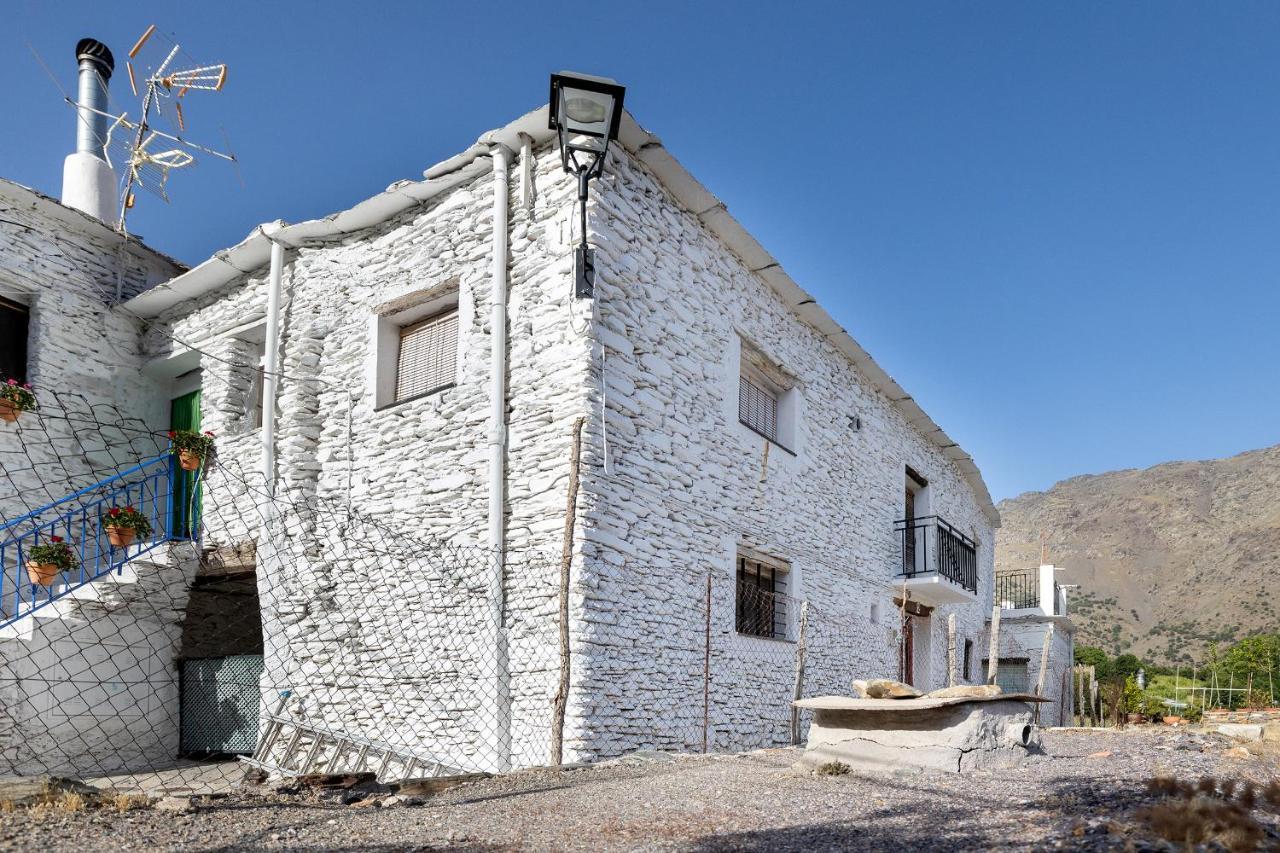 Casa Rural El Fuerte De Atabuey Тревелес Экстерьер фото